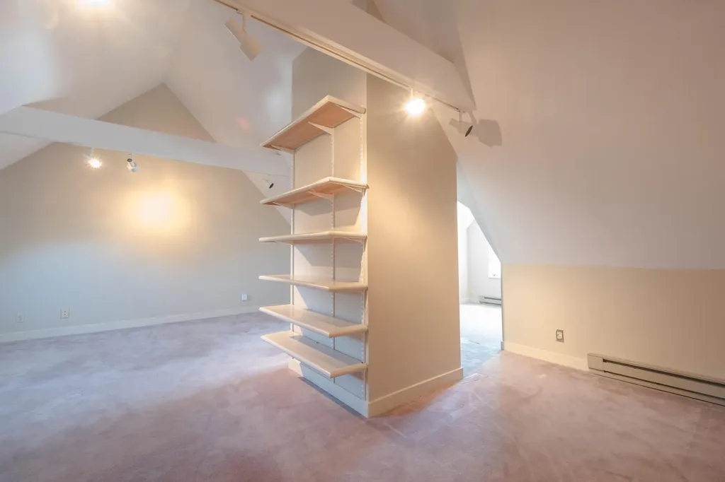 15 Eastward Rockport ME 04856