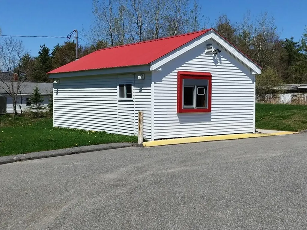 835 Eastern Avenue Augusta ME 04330