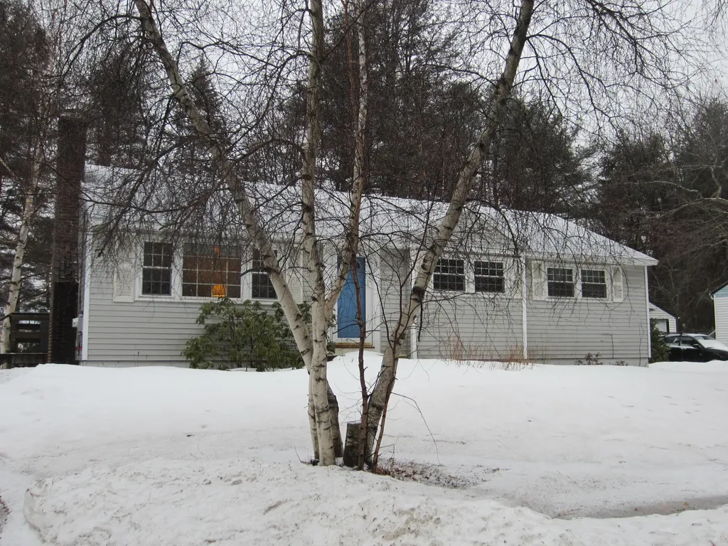 7 Peary Drive Brunswick ME 04011
