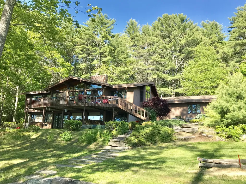 191 Fox Run Road Nobleboro ME 04555