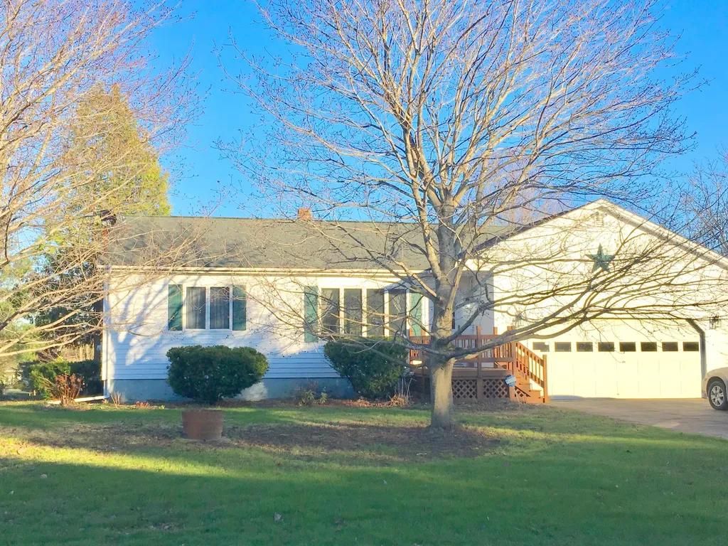 5 Penny Lane Waterville ME 04901