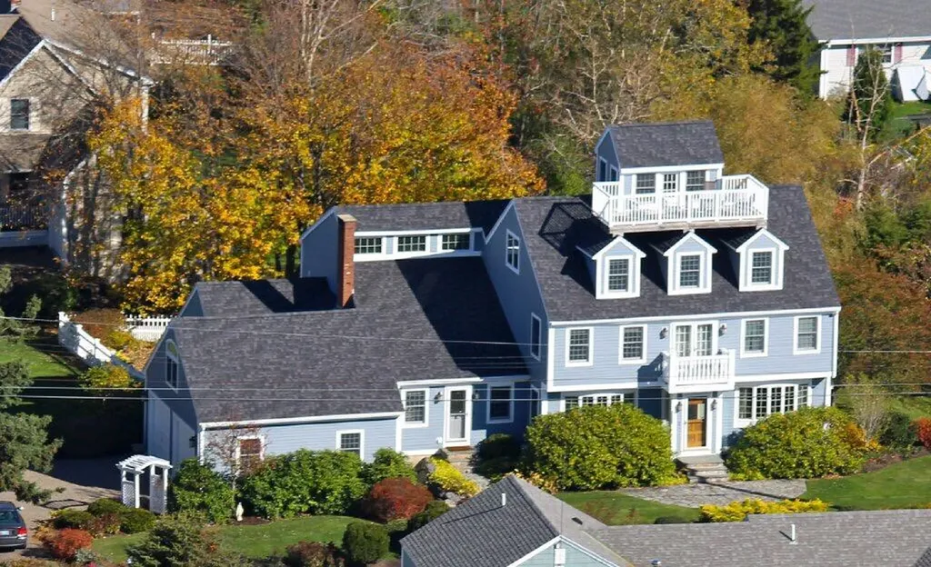 12 Dover Bluff Avenue York ME 03909