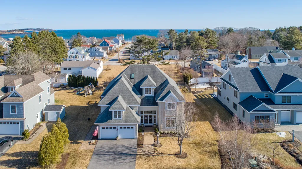 6 Kelly Lane Scarborough ME 04074