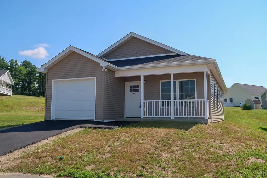 42 Village Circle Augusta ME 04330