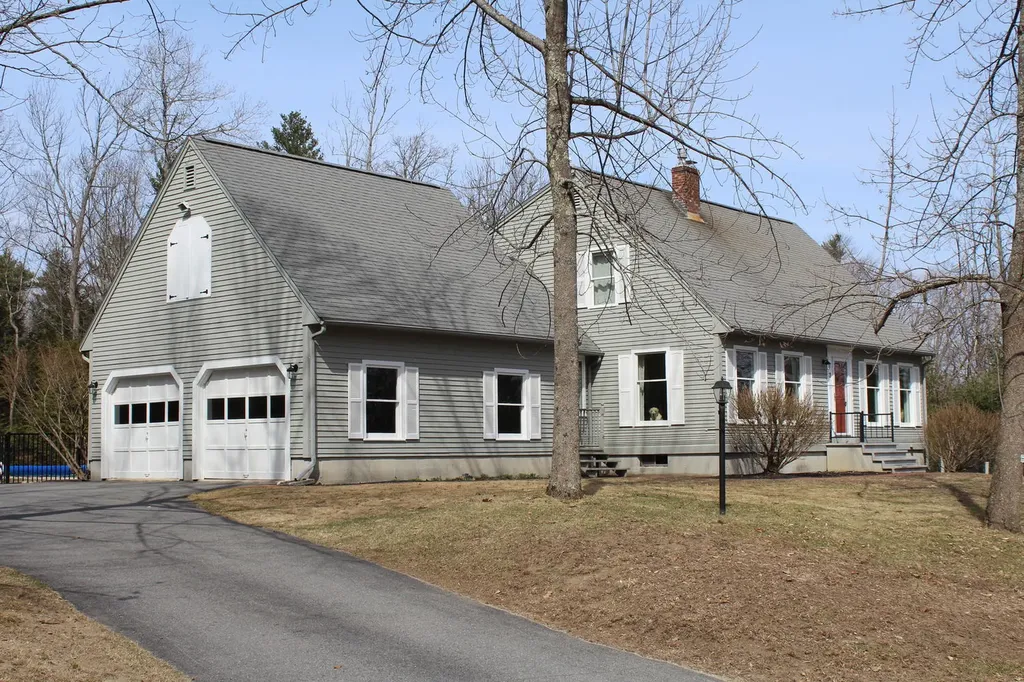 3 Meadow Crossing Drive Gorham ME 04038