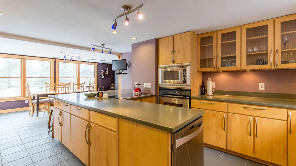 166 East Elm Street Yarmouth ME 04096