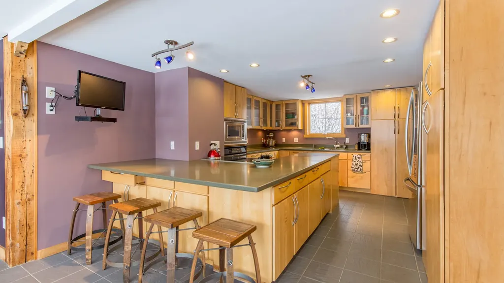 166 East Elm Street Yarmouth ME 04096