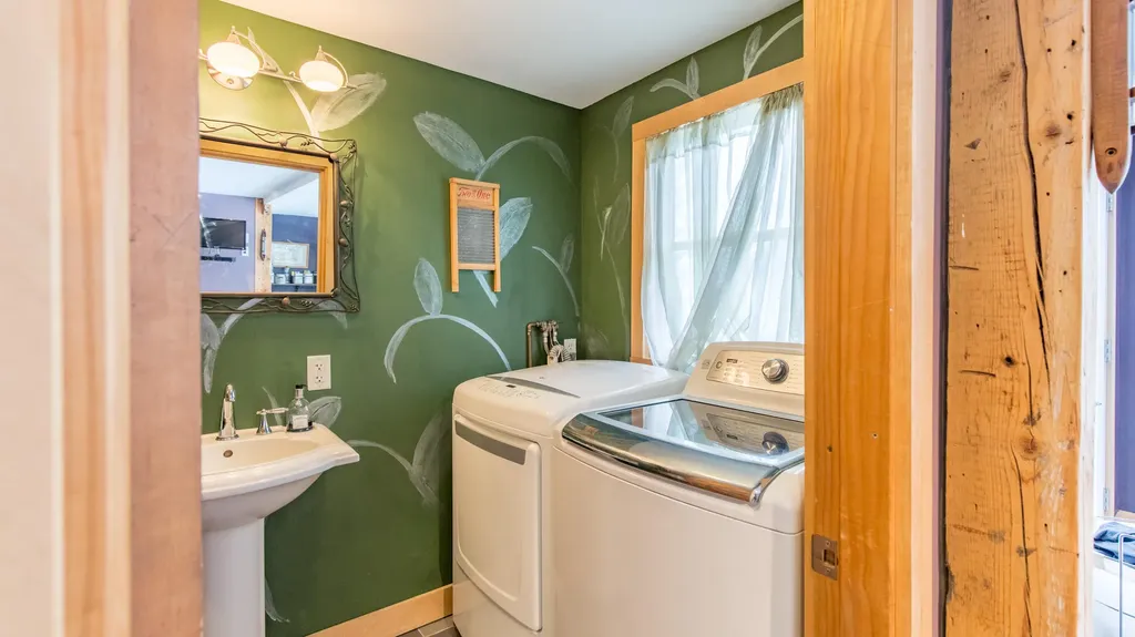 166 East Elm Street Yarmouth ME 04096