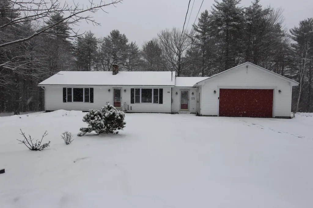 82 Brown Road Poland ME 04274