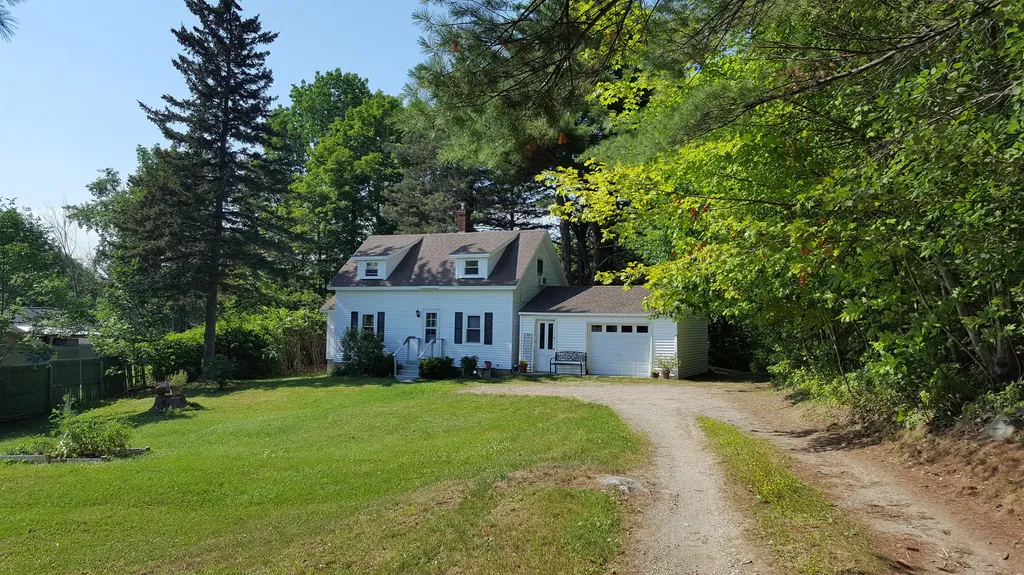 426 Main Street Damariscotta ME 04543