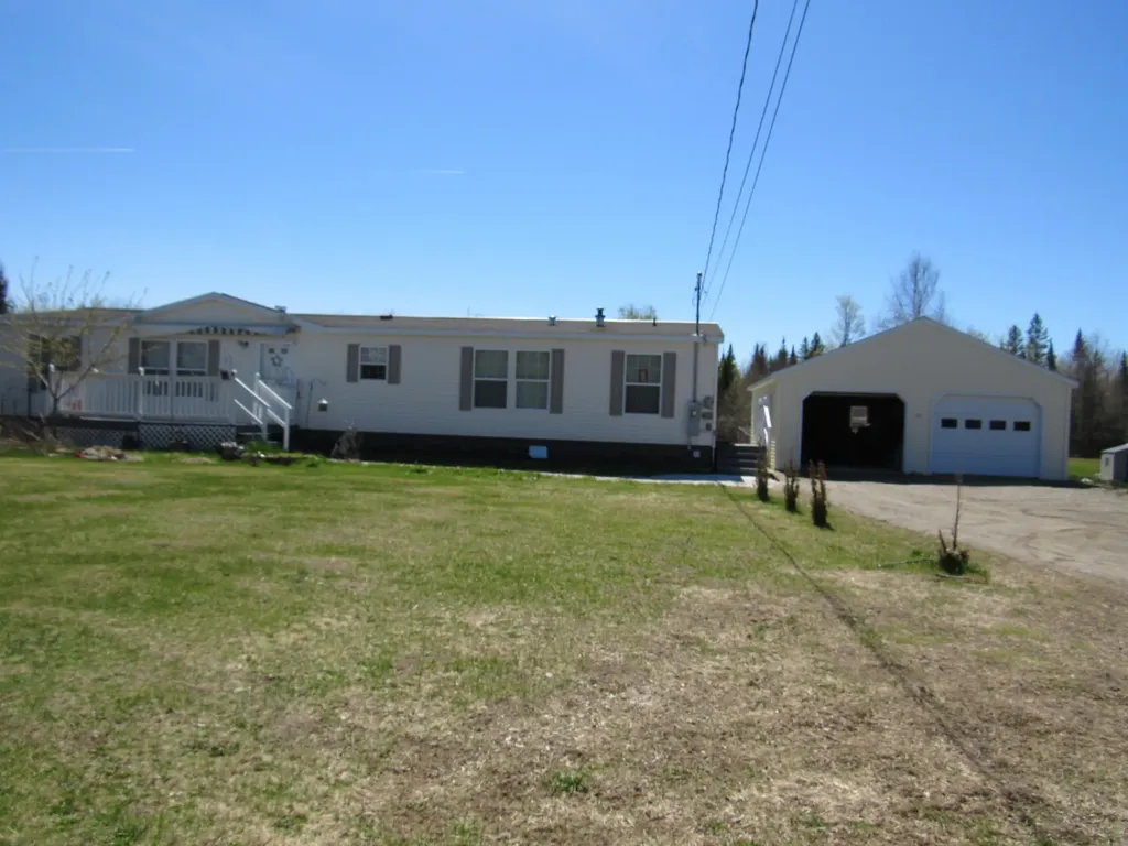 103 Hudson Road Corinth ME 04427