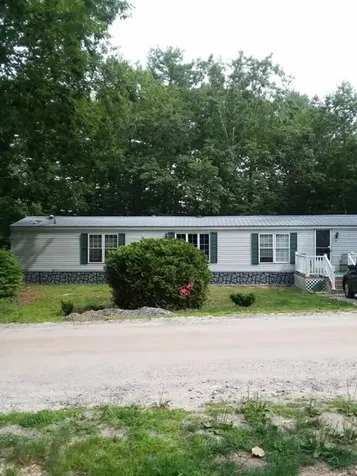 11 Turcotte Drive Naples ME 04055