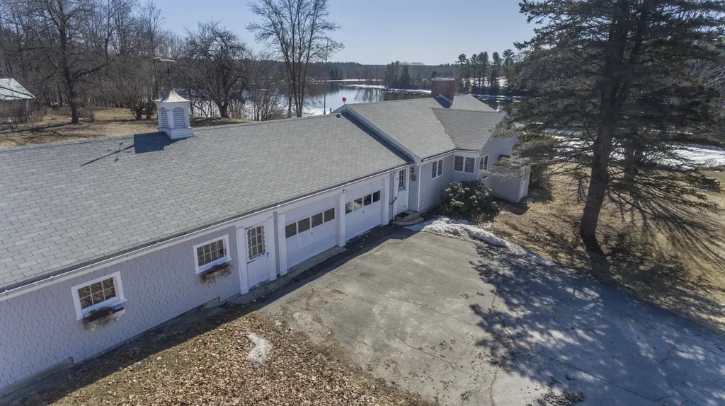 9 Preble Street Richmond ME 04357