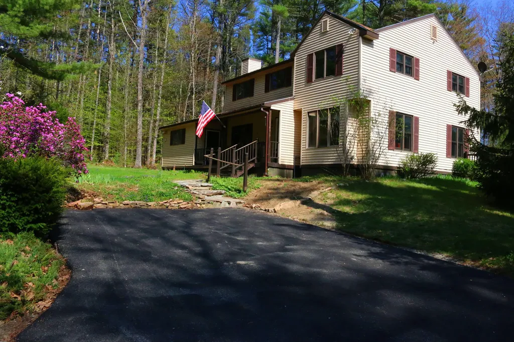 236 E River Road Skowhegan ME 04976