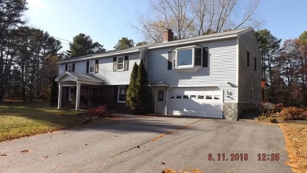 272 Maquoit Road Brunswick ME 04011