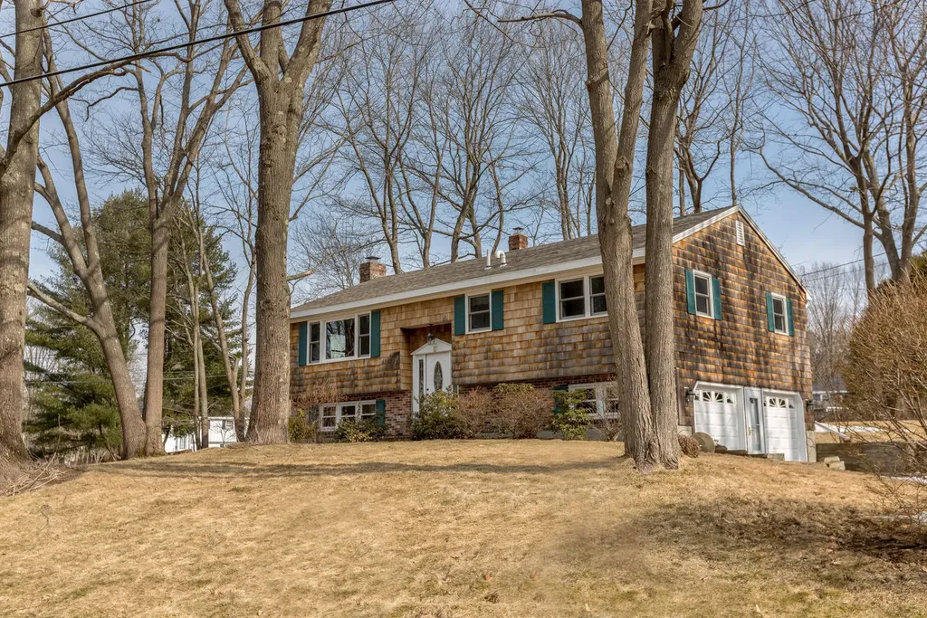 9 Puritan Drive Scarborough ME 04074