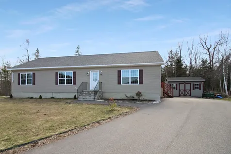 38 Doe Drive Bangor ME 04401