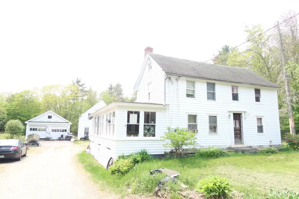 655 Old Lewiston Road Winthrop ME 04364