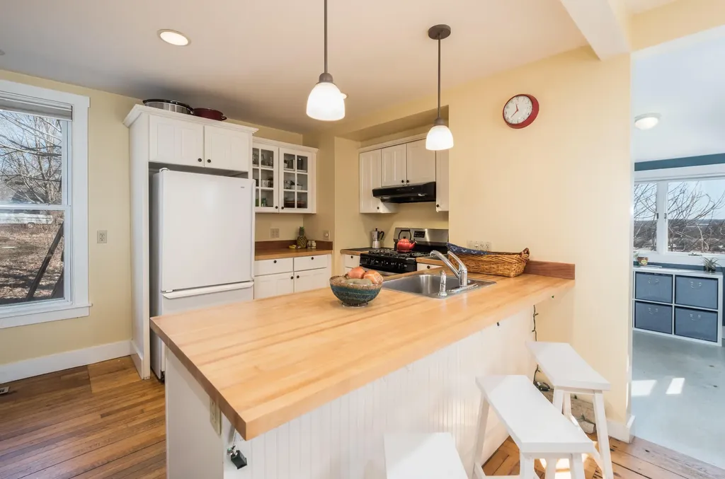313 West Meadow Road Thomaston ME 04861