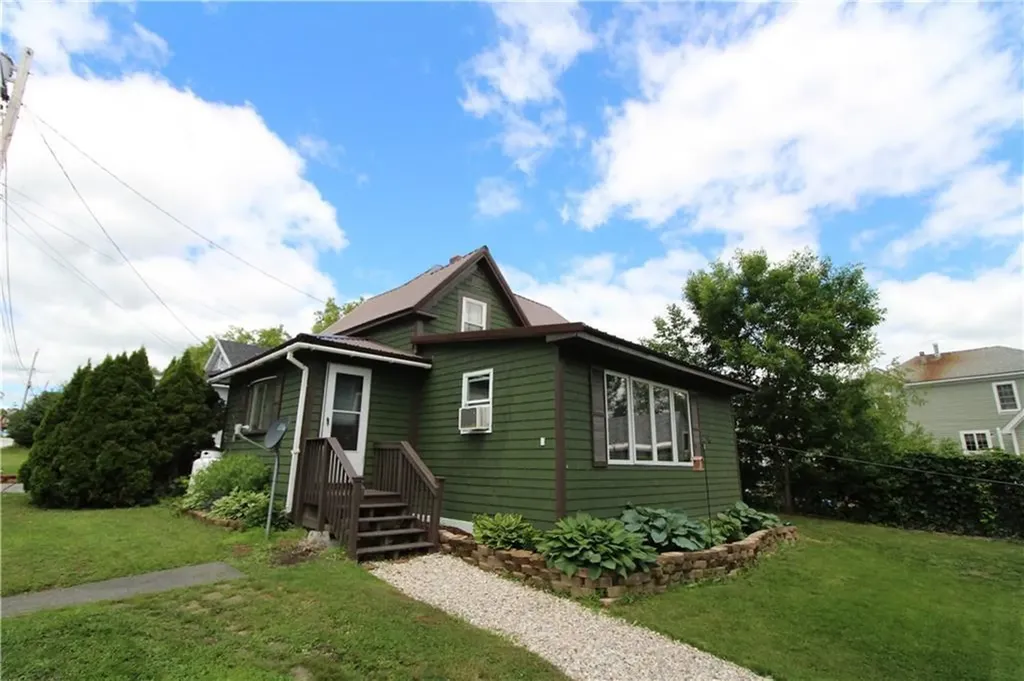 40 Hildreth Street Old Town ME 04468