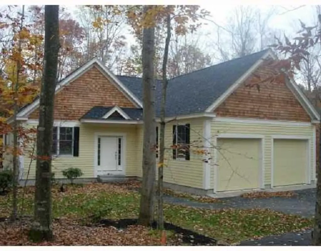 6 Blueberry Lane Kittery ME 03904