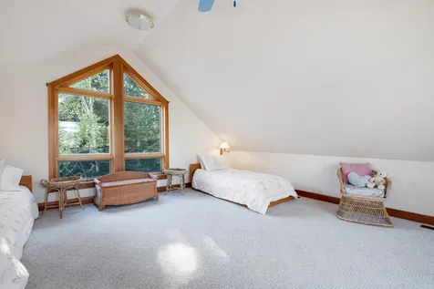 561 Island Avenue Saint George ME 04859