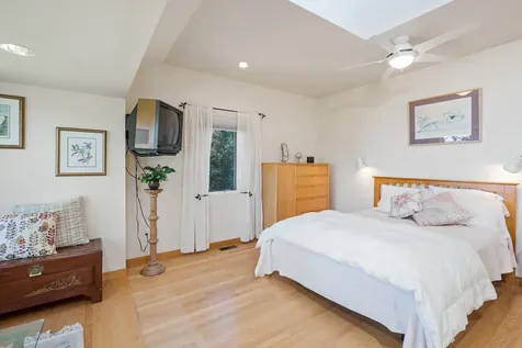 561 Island Avenue Saint George ME 04859