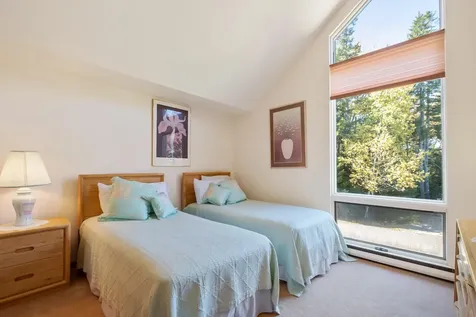 561 Island Avenue Saint George ME 04859