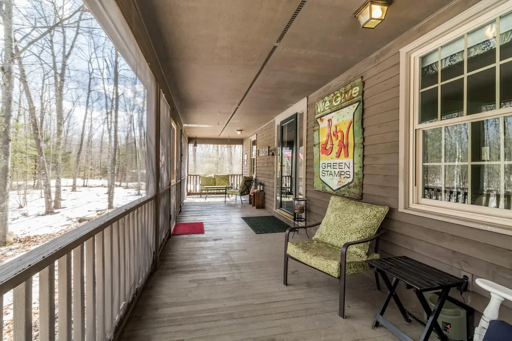 15 Cedarbrook Way Lyman ME 04002