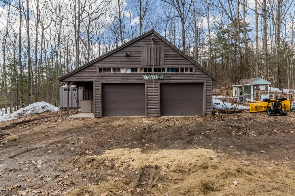 15 Cedarbrook Way Lyman ME 04002
