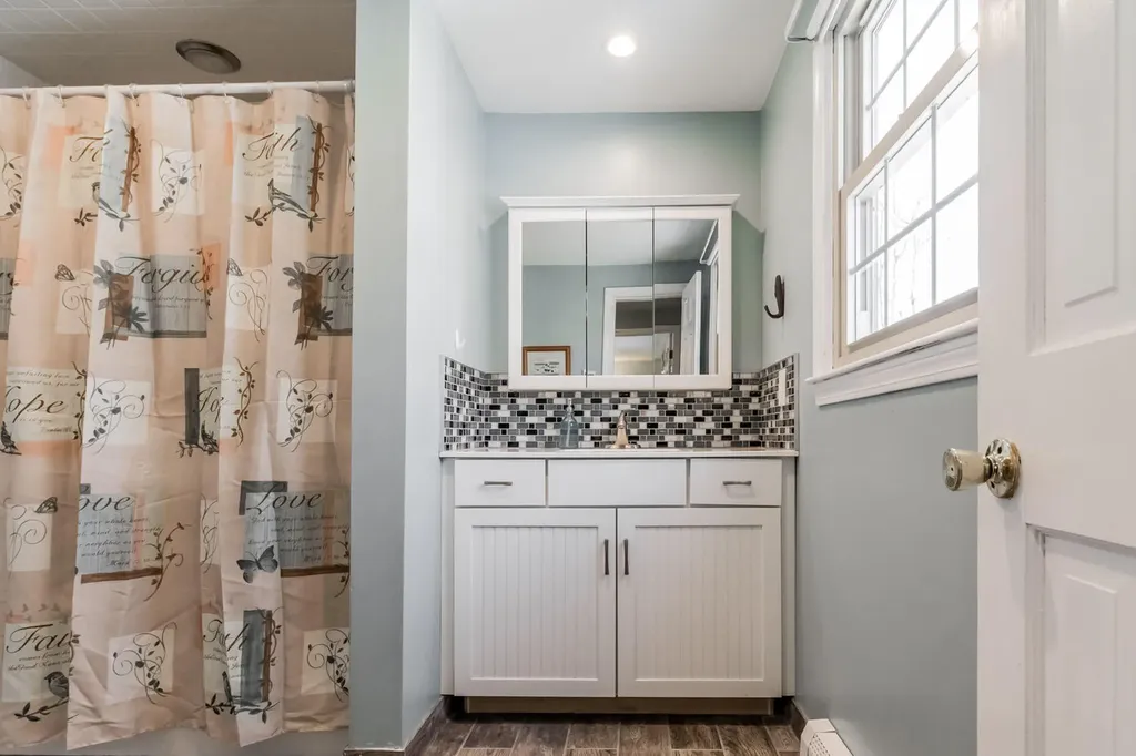15 Cedarbrook Way Lyman ME 04002