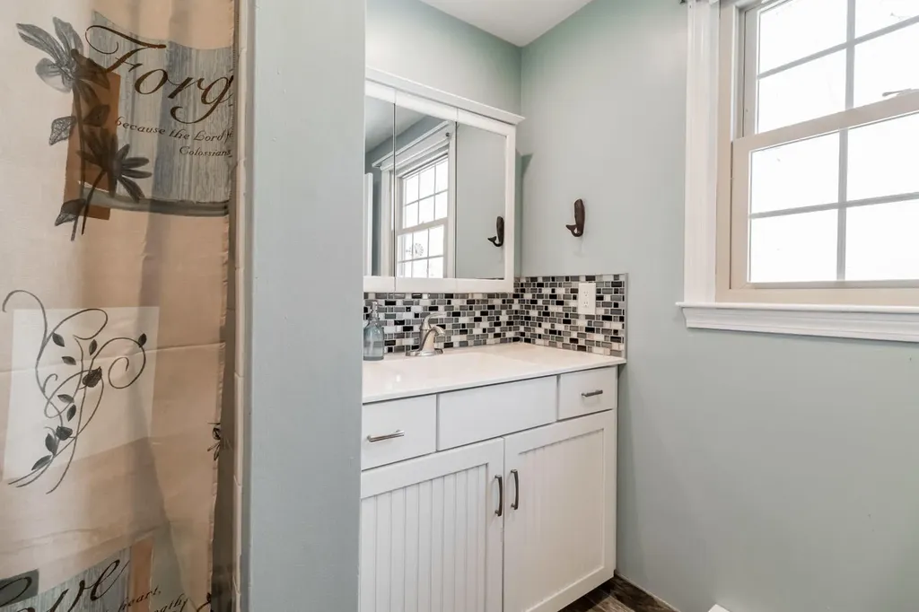 15 Cedarbrook Way Lyman ME 04002