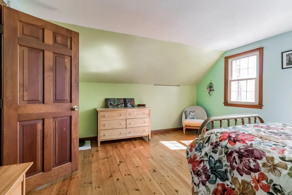 15 Cedarbrook Way Lyman ME 04002