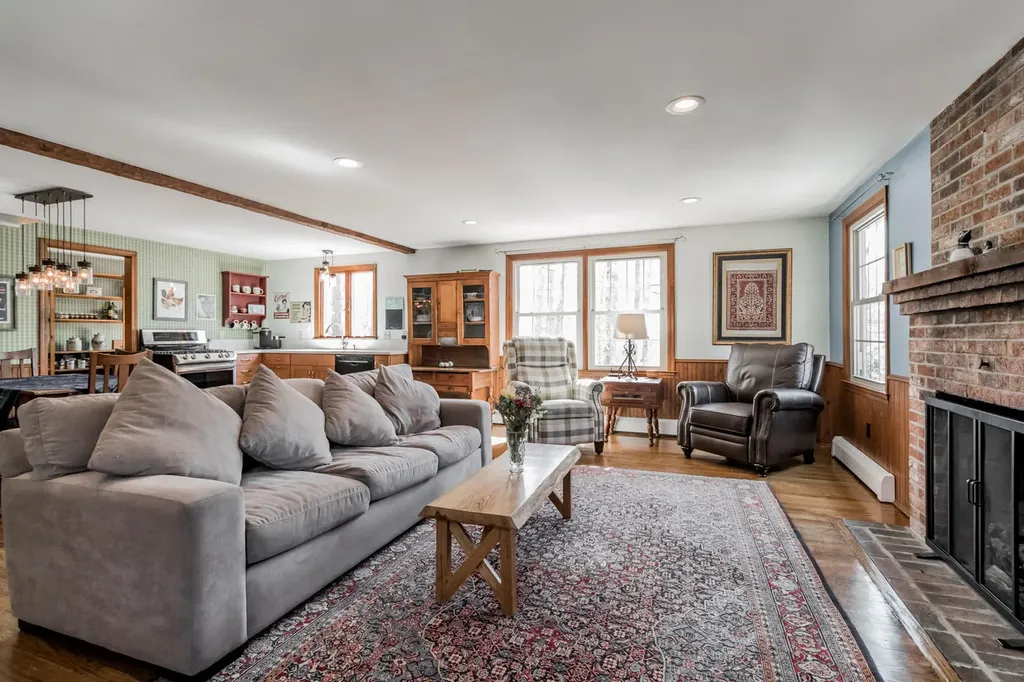 15 Cedarbrook Way Lyman ME 04002