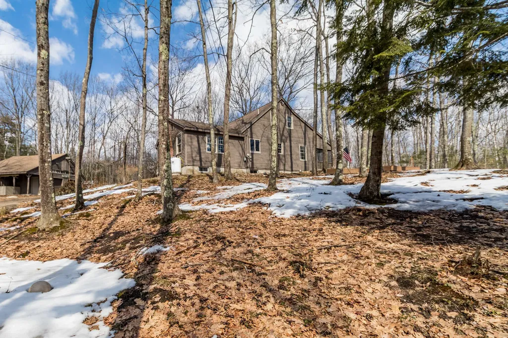 15 Cedarbrook Way Lyman ME 04002