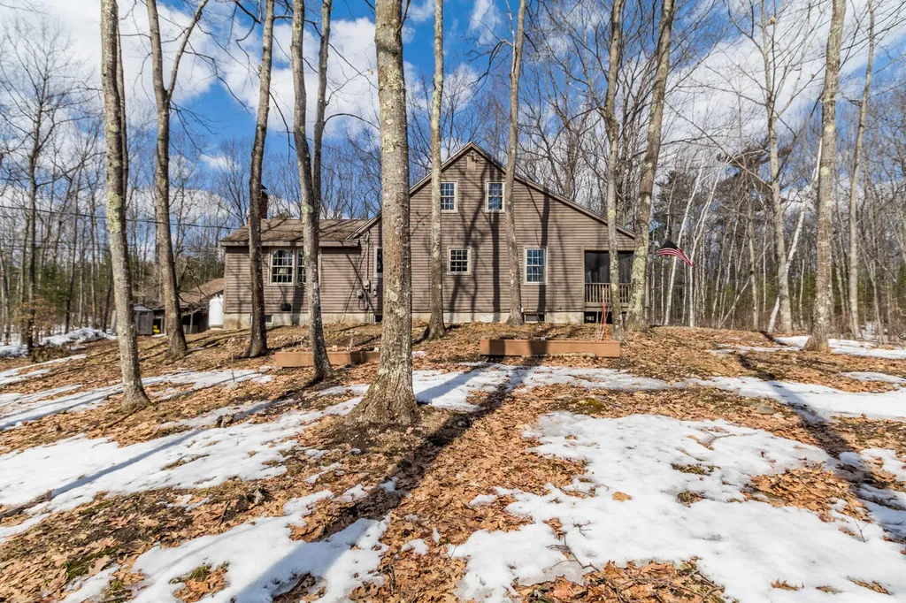 15 Cedarbrook Way Lyman ME 04002
