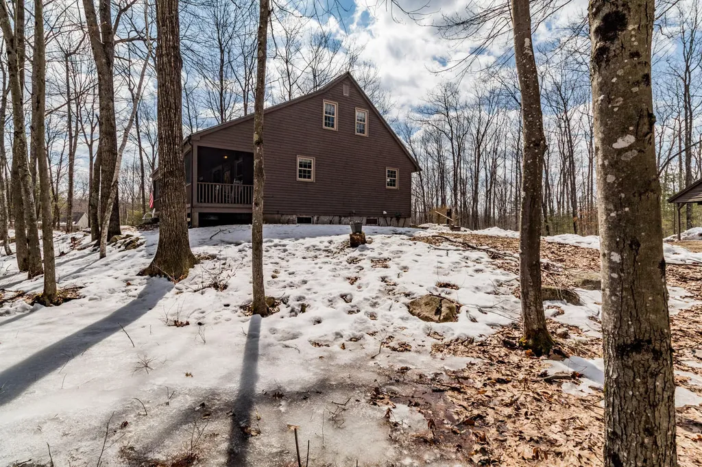 15 Cedarbrook Way Lyman ME 04002