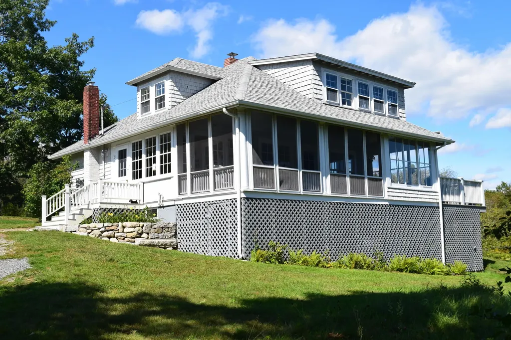 17 Spring Street Castine ME 04420