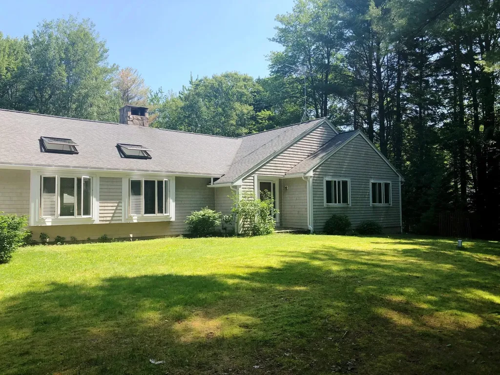 7 Acorn Lane Scarborough ME 04074