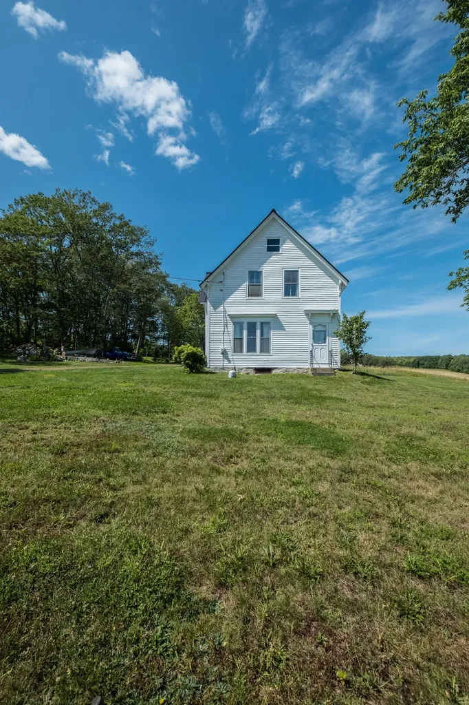 1129 Union Road Appleton ME 04862