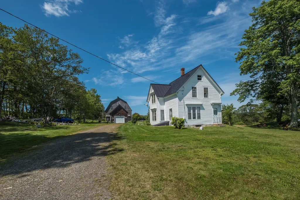 1129 Union Road Appleton ME 04862