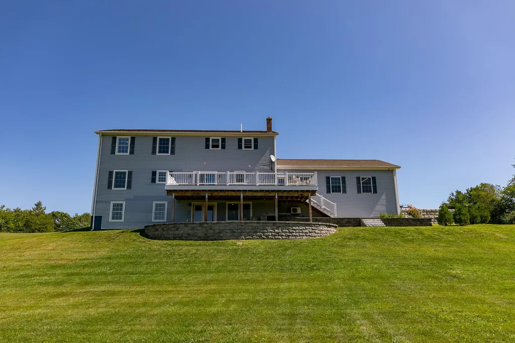 27 Tucci Road Wales ME 04280