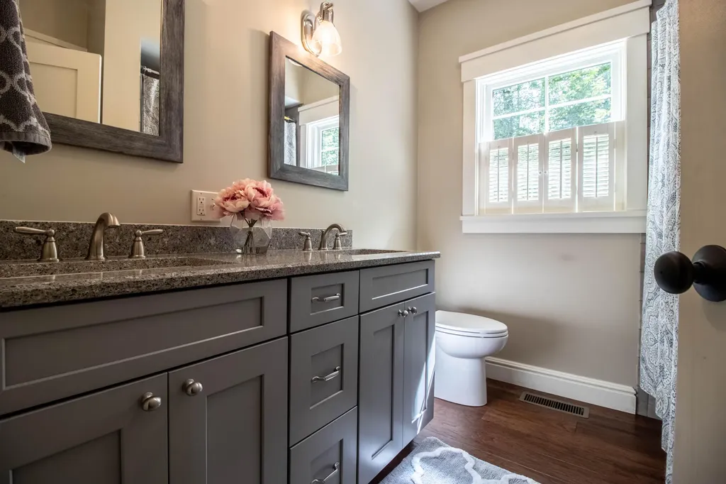 54 Summit Road Gray ME 04039