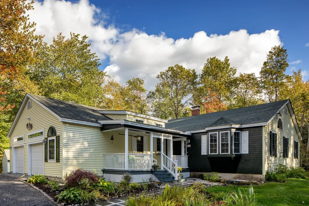 9 Country Lane South Thomaston ME 04858