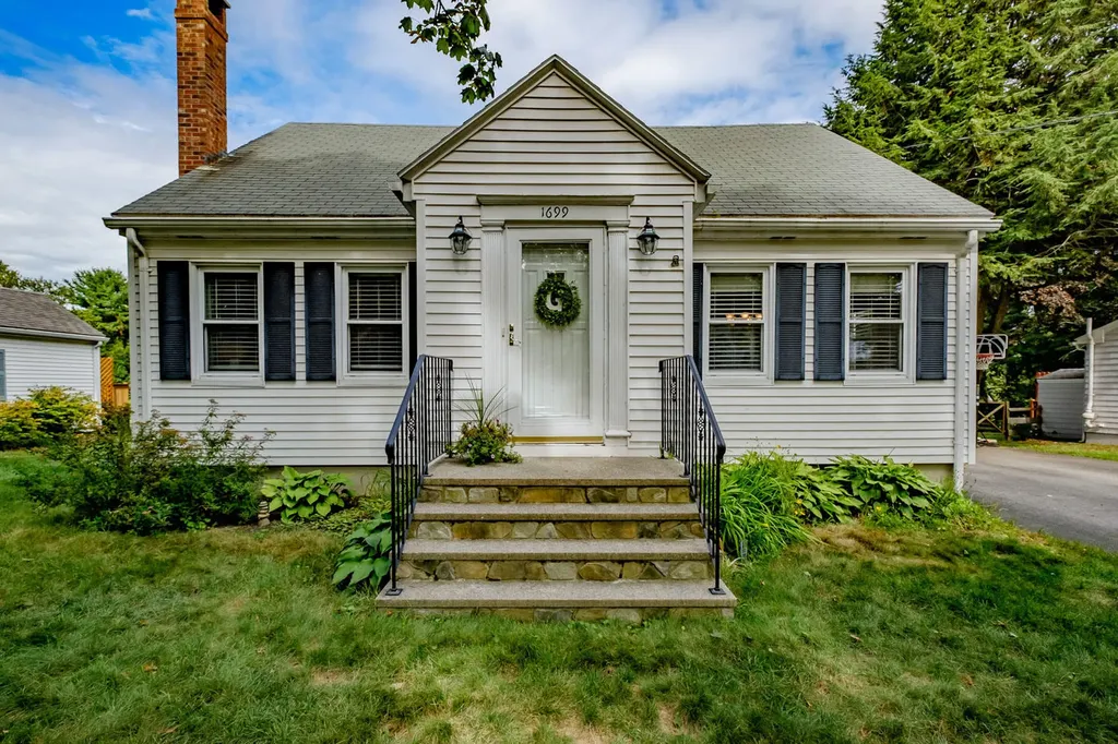 1699 Washington Avenue Portland ME 04103