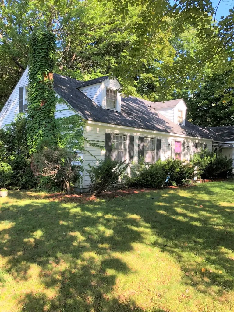 8 Forest Avenue Winthrop ME 04364