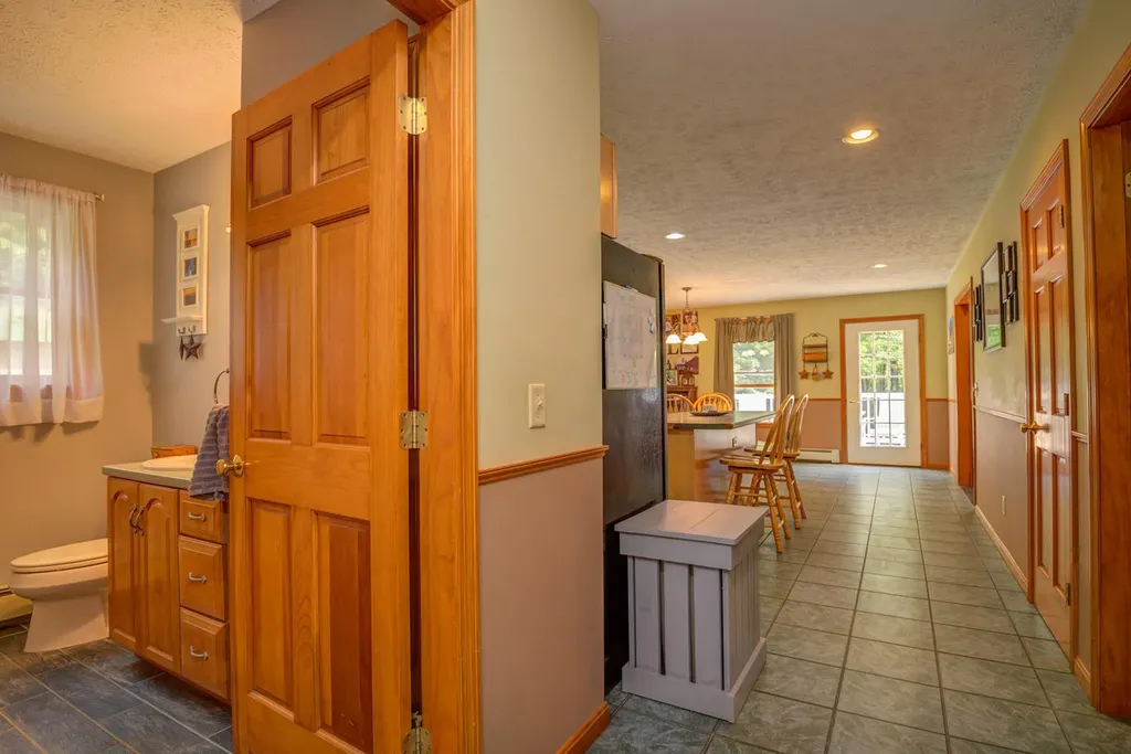 72 Bean Road Buckfield ME 04220