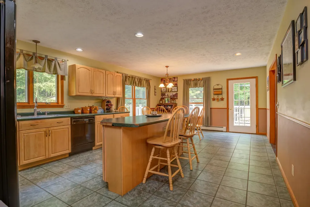 72 Bean Road Buckfield ME 04220
