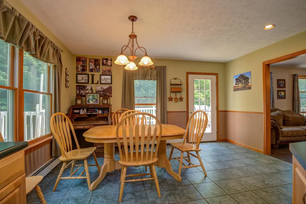 72 Bean Road Buckfield ME 04220