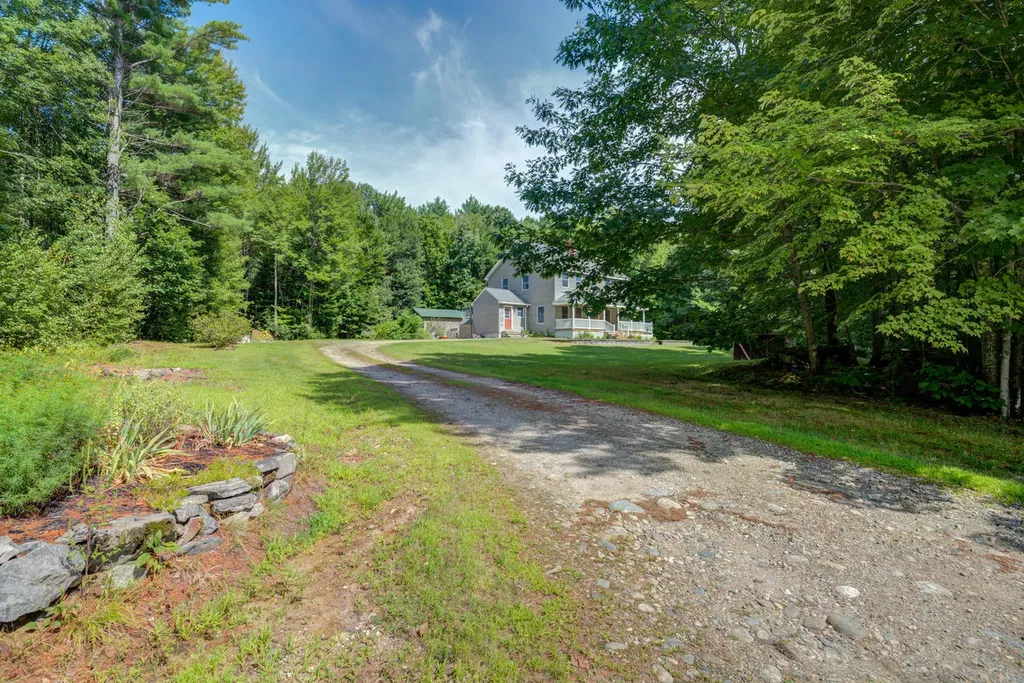 72 Bean Road Buckfield ME 04220
